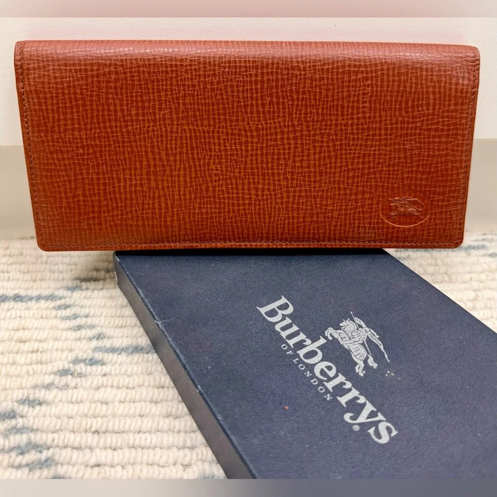 BURRBERRYS Vintage Rare 90’s Unisex Brown Textured Leather Long Bifold Wallet